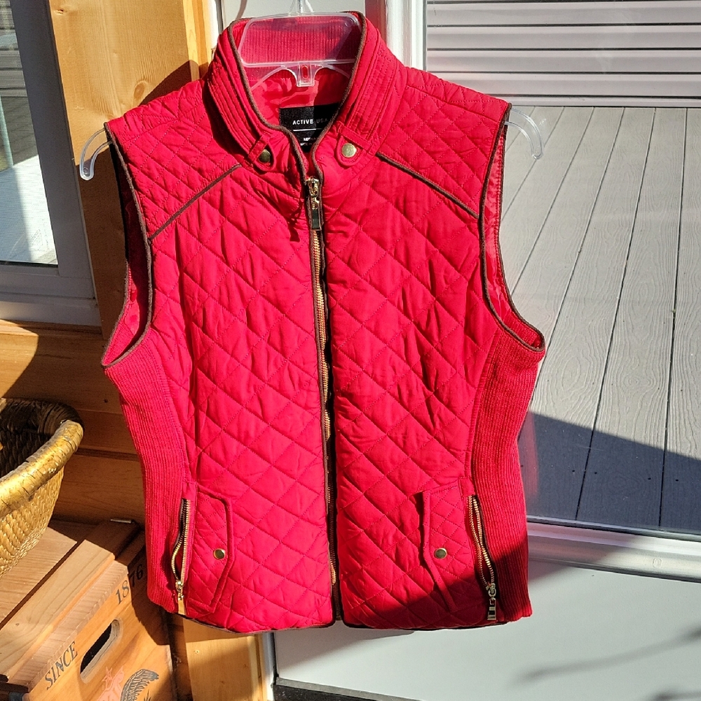 Active USA Vibrant Red Vest